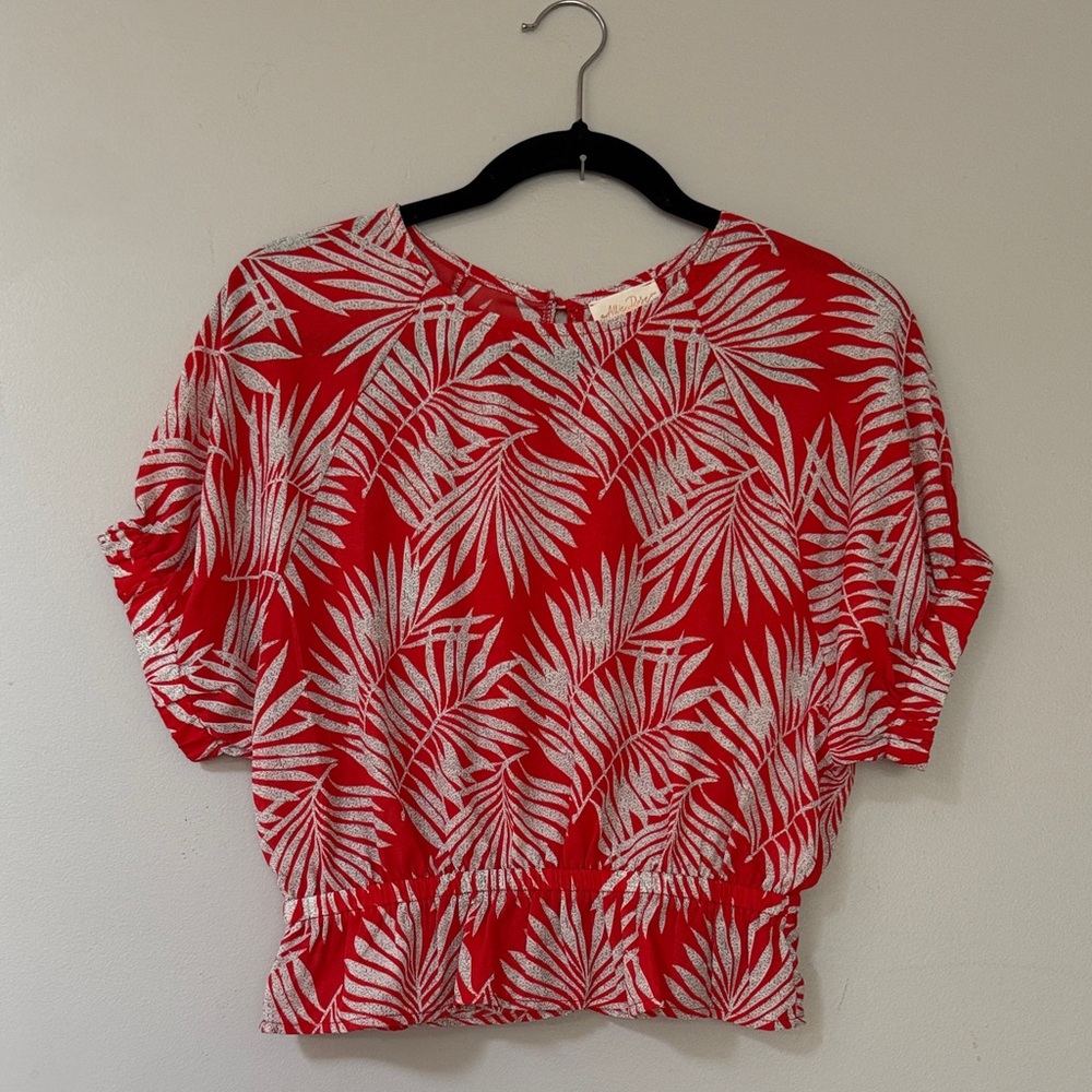 Cropped Red Palm-Print Short Sleeve Top